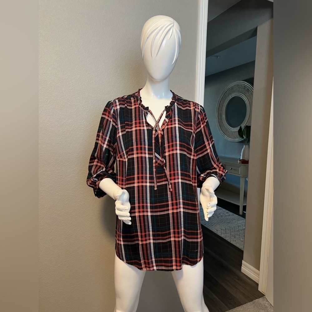 Torrid Women's Multi Rayon Challis Plaid Tie Neck
Peasant Top Plus size 2